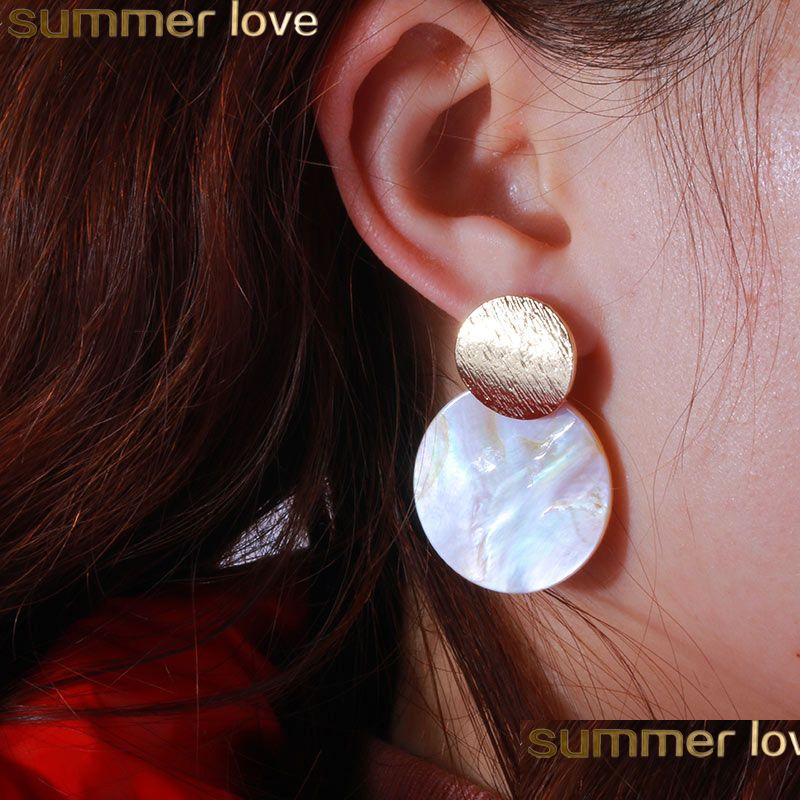 

Charm Fashion Round Natural Shell Earrings For Women Girls Ladies Geometric Metal Earring Statement Jewelry Drop Delivery Dhr5S