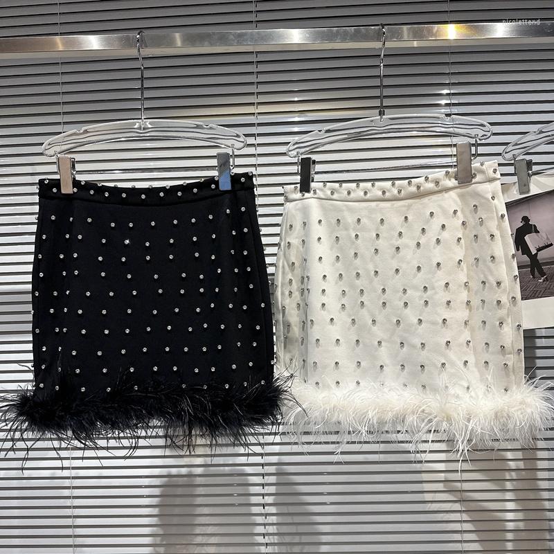 

Skirts PREPOMP 2023 Spring Summer Arrival Embroidered Rhinestones Feathers Slim Bodycon Short Skirt Women GH484, Black