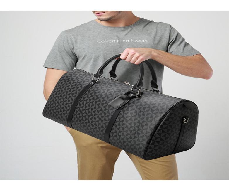 

Women Duffel Bag Luxury LargeCapacity Portable Lightweight Tote Gym Travel Bags Men039s Business Sac Luggage Totes designer Le2279903, Sky blue