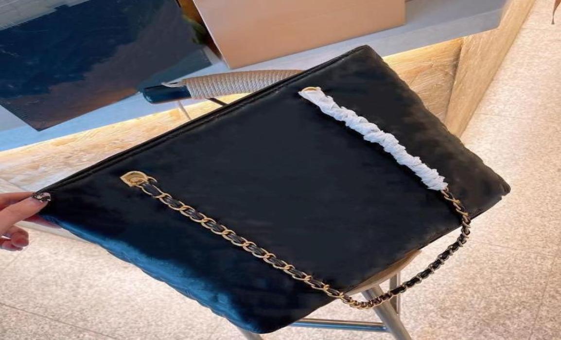 

Recreational style shopping bags restoring ancient ways is the high capacity of youth Fashionable joker High quality trend Check P2179775, Black