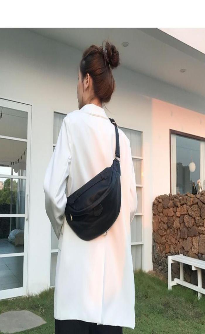 

Cowhide Genuine Leather Luxury Designers Waist Bags Cross Body Newest Handbag Famous Bumbag Fashion Shoulder Bag Brown Bum Fanny P1920863, Sky blue