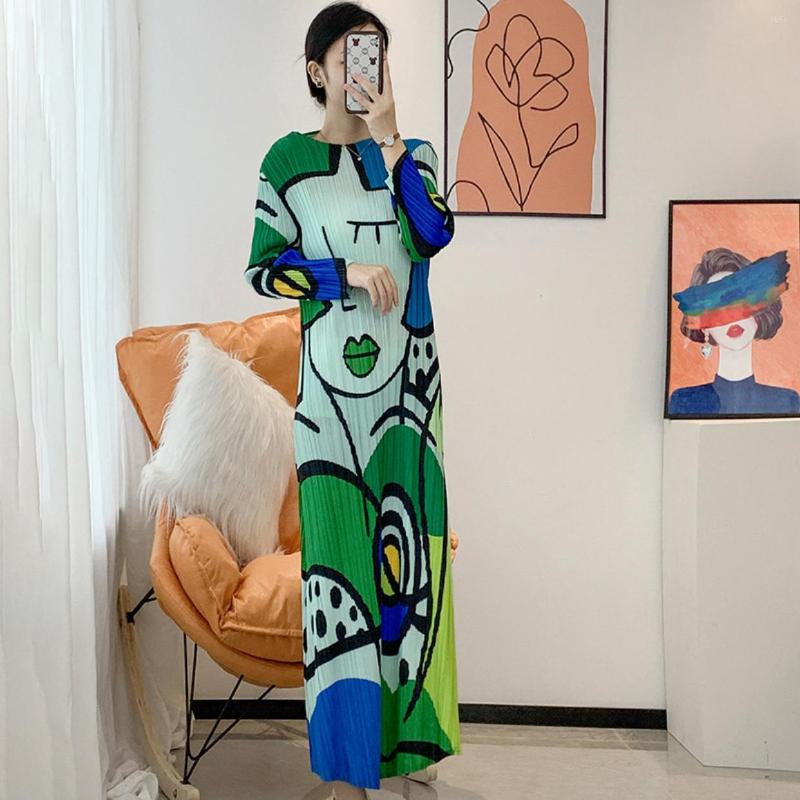 

Casual Dresses YUDX Miyake Pleated Cartoon Print Long-sleeved Prom Party Spring Autumn Women 2023 Fashion Slim Thin Long Dress, Brown