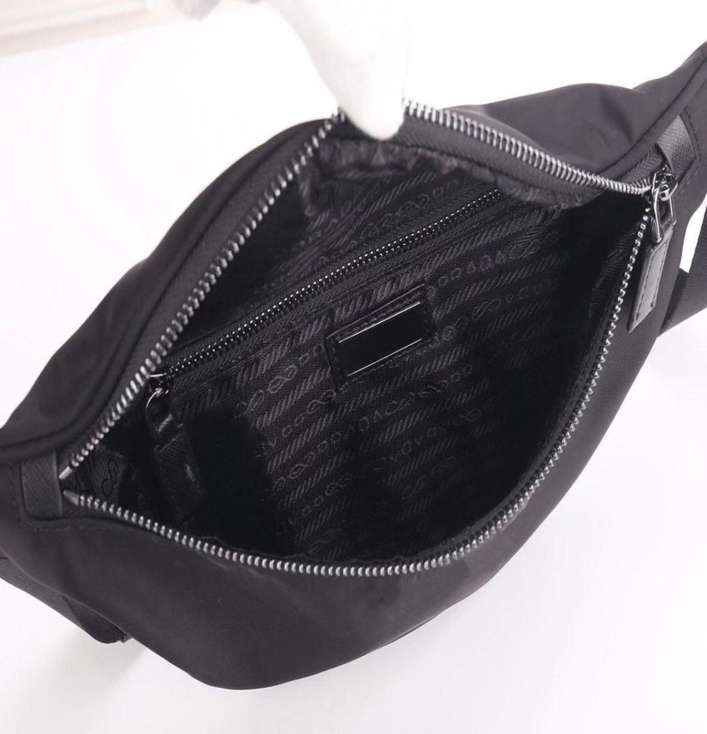 

Dicky0750 parachute fabric canvas designer waist bag men and women multifunctional chest pockets fashion largecapacity leisure ou4866117, Black