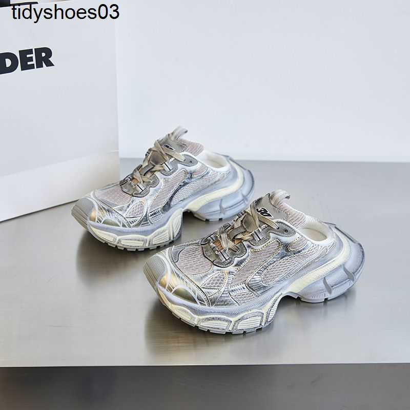 

Designer 2023 Dress Shoes New Ninth Generation Summer Half Trailer Dad Shoes 3XL Dirty Shoes Women's Old Vintage Shoes Sports Baotou Slippers, Black and white