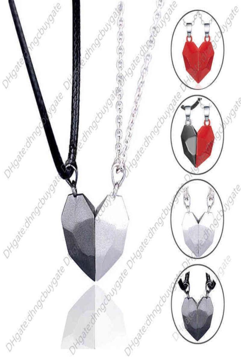 

Selling Black and White Ing Stone Couple Necklace Magnetic Attraction Splicing Love Pendant Necklace Set4417946