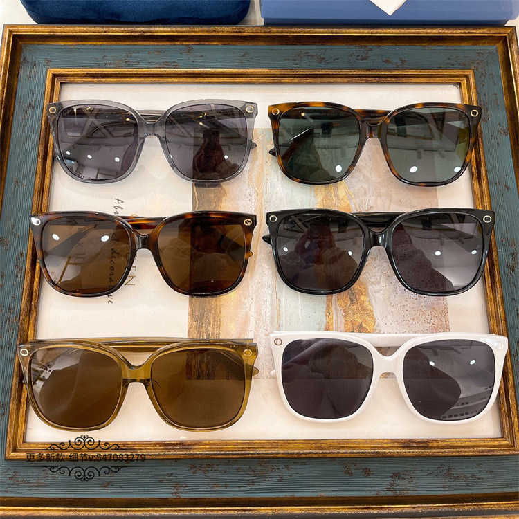 

Sunglasses Frames 22 G family large square women's ins net red same plate sunglasses men's matching size gg0022