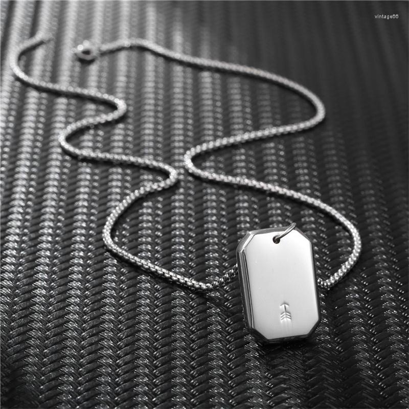 

Pendant Necklaces Classic Simple Selling Stainless Steel Military Brand Smooth Plate Arrow Pattern Men's Retro Necklace Accessories