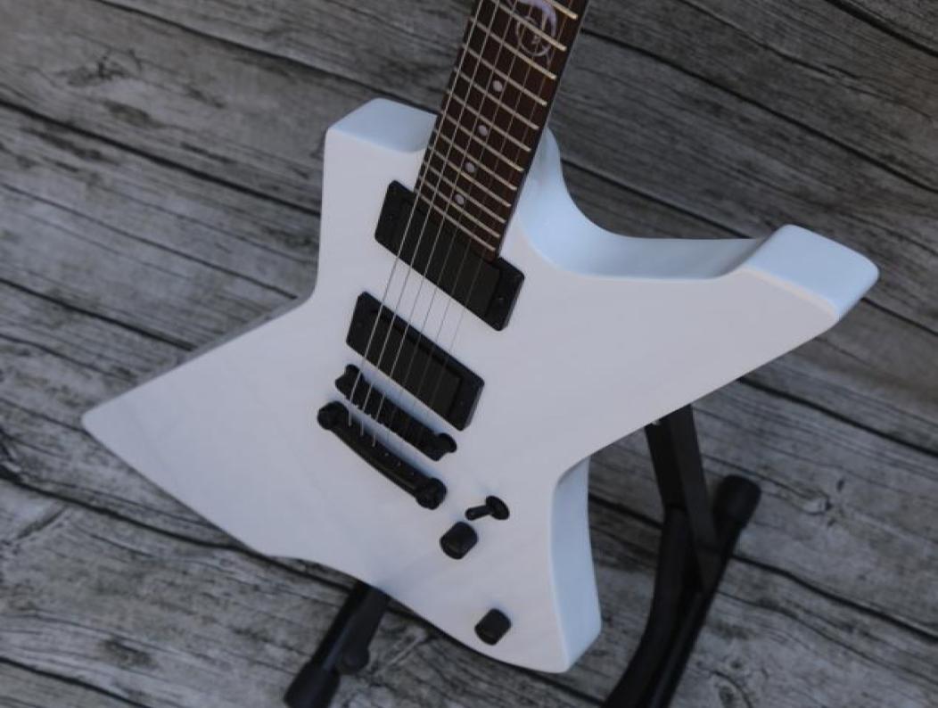 

Promotion SnakeByte James Hetfield White Explorer Electric Guitar Snake With Eye Inlay Locking Tuners Black Hardware4928136
