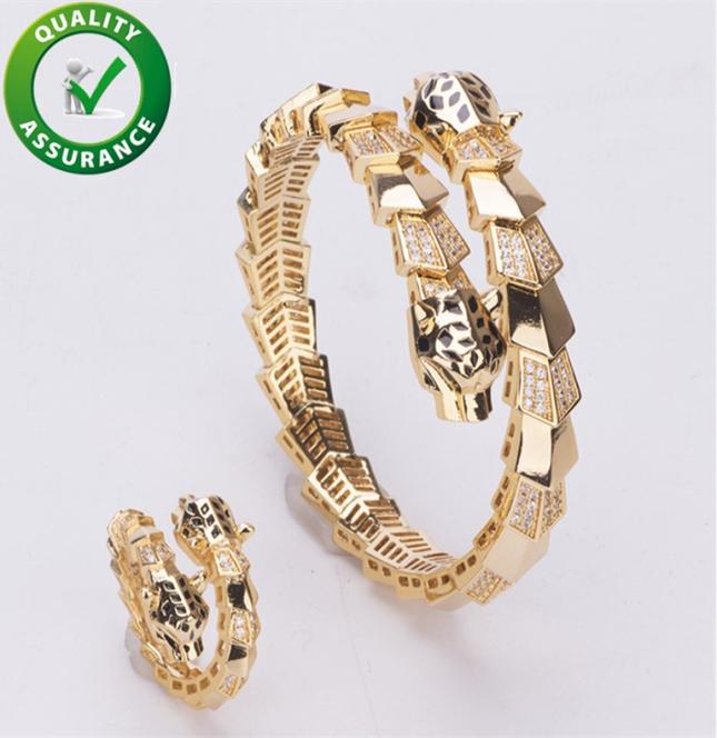 

Luxury Designer Bracelet Mens Rings Hip Hop Jewelry Iced Out Bracelets Diamond Ring Bangle Hiphop Bling Charm for Wedding Love Eng9449306