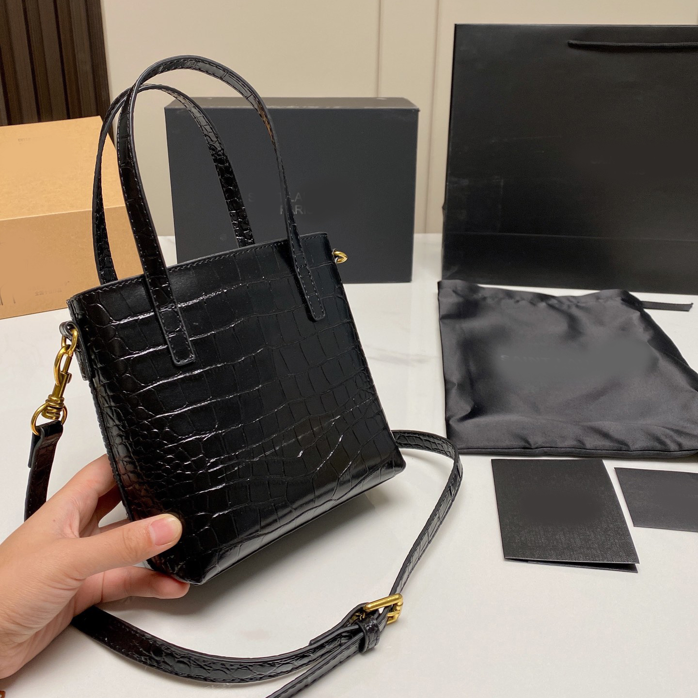 

Amazing Small Shopping Bags Lamb Fur Shoulder Luxury Designer Underarm Women Body Leather Vintage Genuine Handbags Fla Handbag Leather Handbag Crossbody bag Cross, Black color