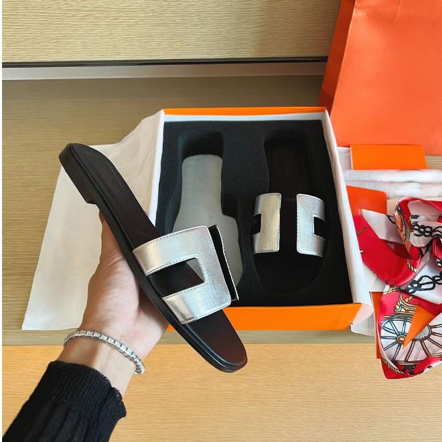 

Best 526 Quality Genuine Designer H Slippers Leather Same Style for Women's Summer Outwear Leisure Vacation Beach Slippers Spring Flat Shoes Size34-42 wfewrwerw, A+