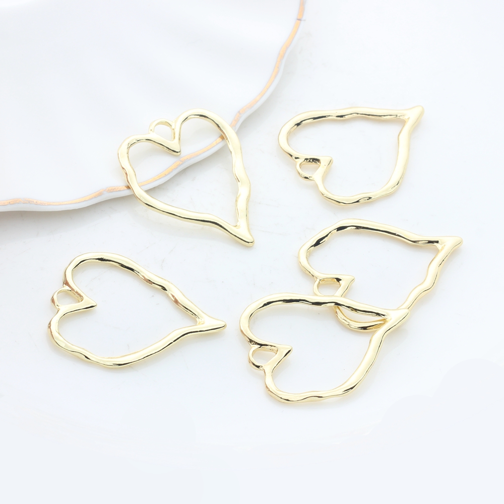 

New 37*30mm 6pcs/lot Zinc Alloy Hollow Hearts Charms Pendant For DIY Fashion Jewelry Earrings Making Accessories