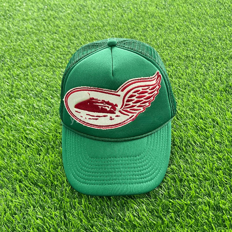 

Trendy Brand Ball Caps Cotz Steamer Wing Patchwork Mesh Back Trucker Cap, Purple