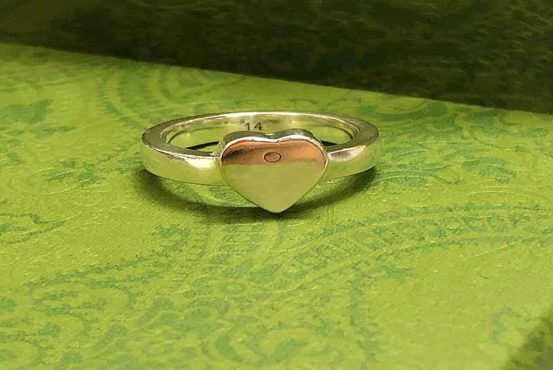 

Classic Love Pattern Silver Ring Designer Couple Heart Shape Rings High Version Versatile Band Ring With Gift Box4045246