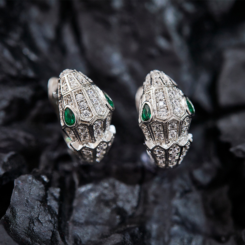 

Luxury Female Green Zircon Stone Earrings Charm Silver Color Clip Earrings For Women Vintage Crystal Snake Wedding Earrings