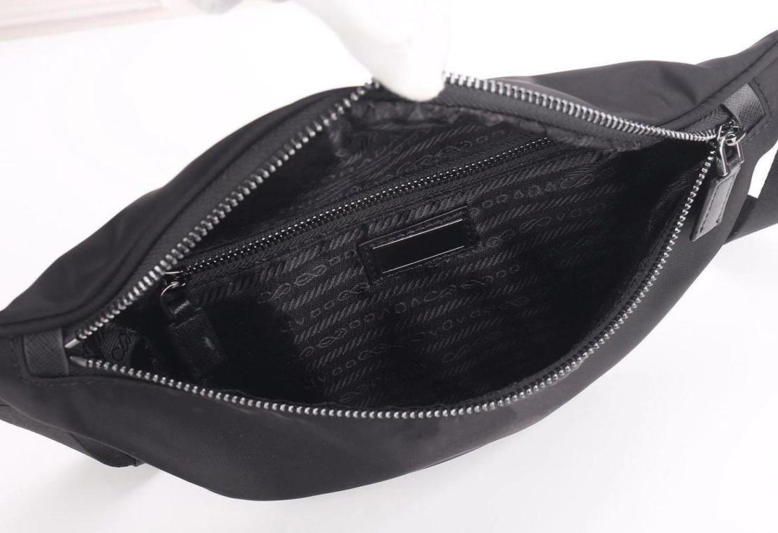 

Dicky0750 parachute fabric canvas designer waist bag men and women multifunctional chest pockets fashion largecapacity leisure ou5687524, Black