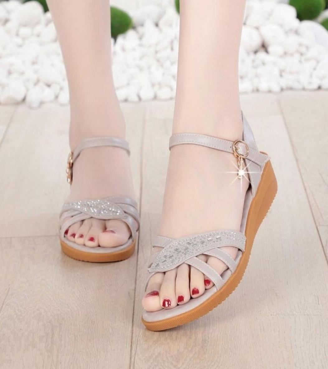 

Top Quality luxuries foam runner Slipper designer sandal Summer sandals Fashion women Beach Indoor Flat Flip Slippers e019757042