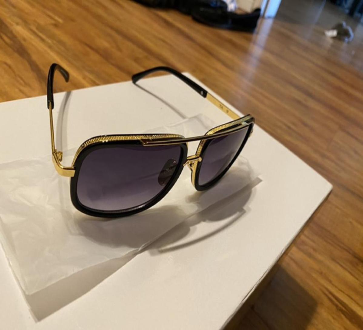 

Men 2030 Sunglasses New Retro Full Frame Glasses Famous Eyewear Sunglasses Vintage Eyeglasses3397458