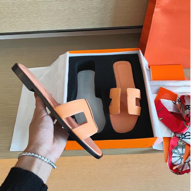 

Best 526 Quality Genuine Designer H Slippers Leather Same Style for Women's Summer Outwear Leisure Vacation Beach Slippers Spring Flat Shoes Size34-42 Full sdfadaa, A+
