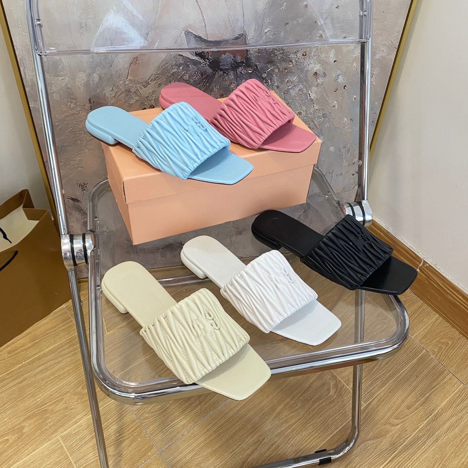 

Mius Slides Slippers Women Embroidered Metallic Sandals Mules Black Pink Beige Square Toe High Heels Summer Beach Sandal Party wedding dress shoes, Mm523-10