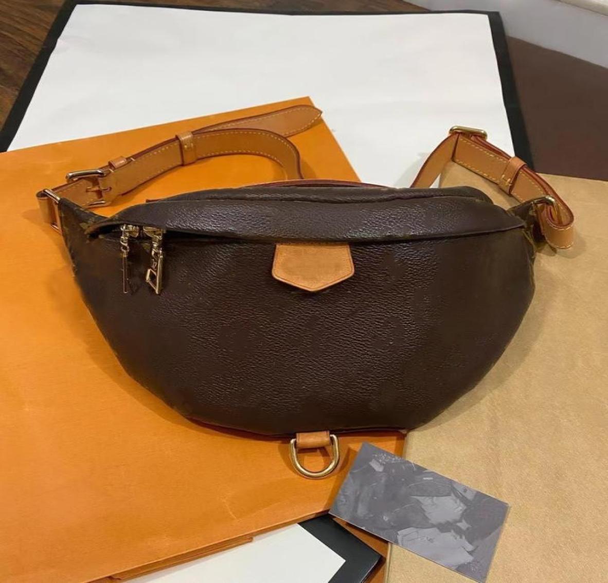 

M43644 Bumbag chest belt CrossBody Waist Bags original color changing leather Luxury designers Bumbags Serial Number Date Code Fan2300367, Sky blue