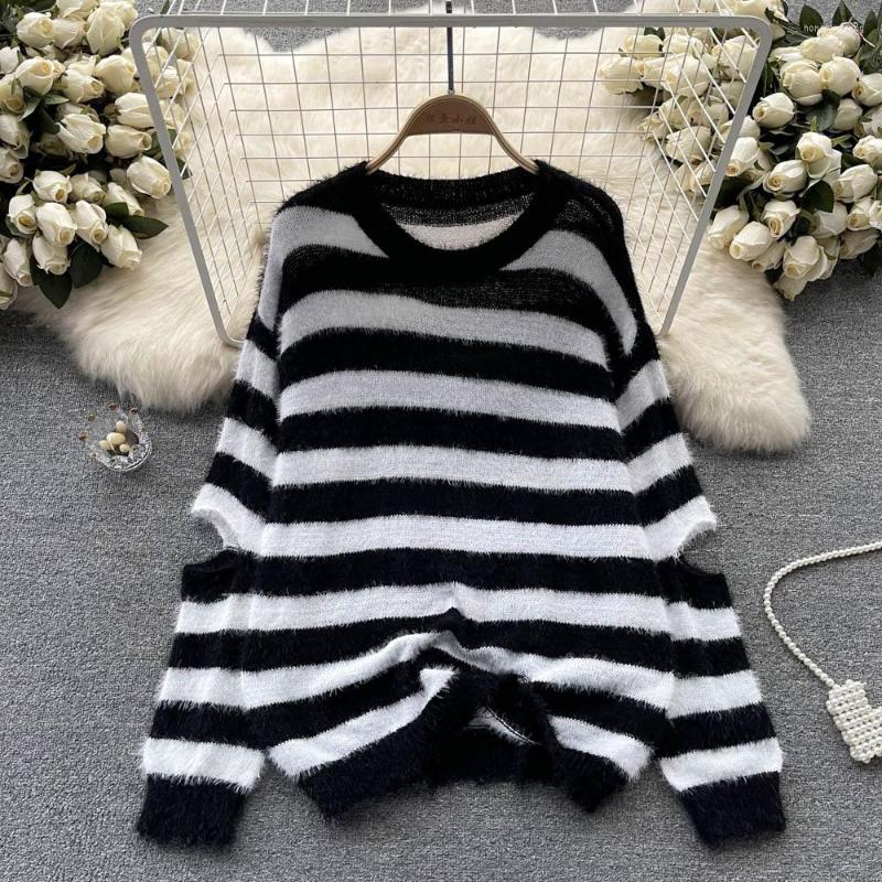 

Women's Sweaters Casual Retro Striped Knitted Sweater For Women Korean Style Loose O-Neck Ripped Hole Autumn All-Match Pullovers, Black