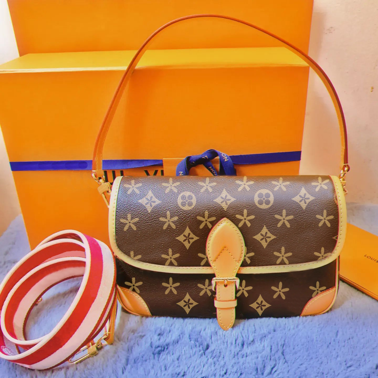 

Womens mens Wallets M45985 M46386 Genuine leather zipper diane bag clutch bags baguette totes envelope flap toiletry bags shoulder Designer lady cross body hand bag, Pink