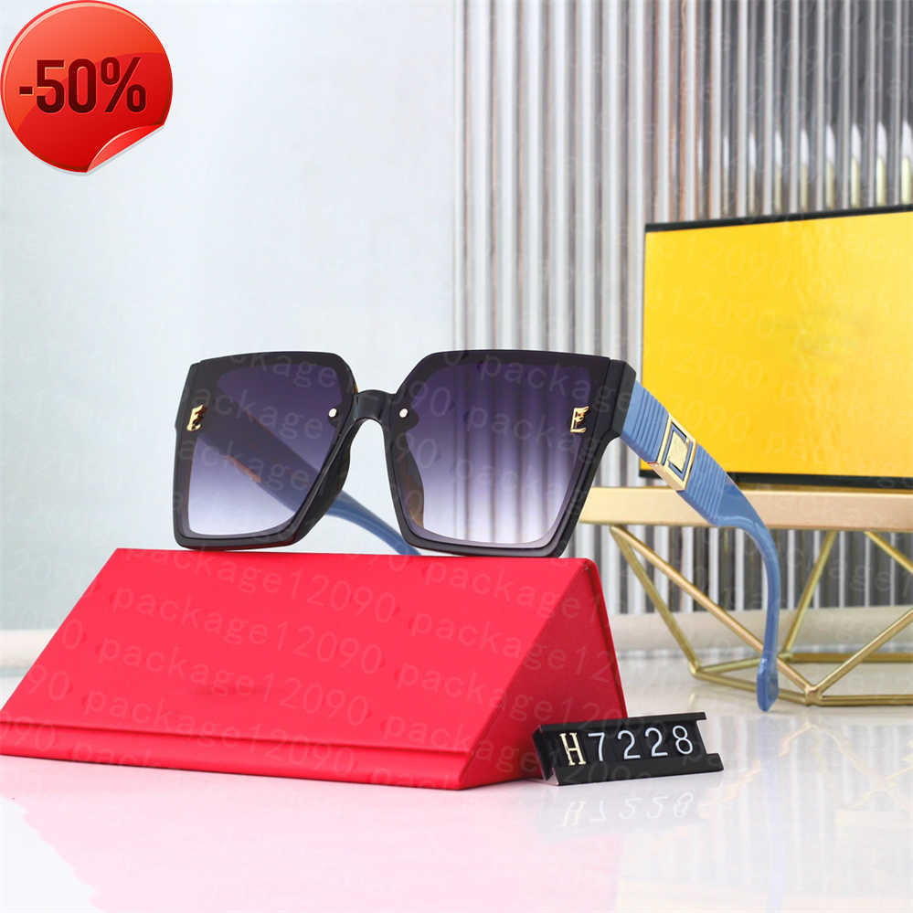 

2023 Luxury brand Facory Price New Arrival Brand Designer Square Sunglasses7228 for Women and man Luxury Sun Shades Glasses UV400 krewe sunglasses