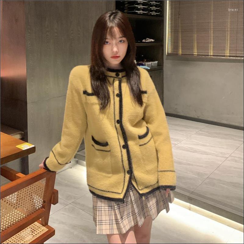 

Women's Knits 2023 Autumn Winter Tops Harajuku Korean Fashion Personality Vintage Clothes Sweet Striped Pocket Knitted Sweater Cardigan, Ginger yellow