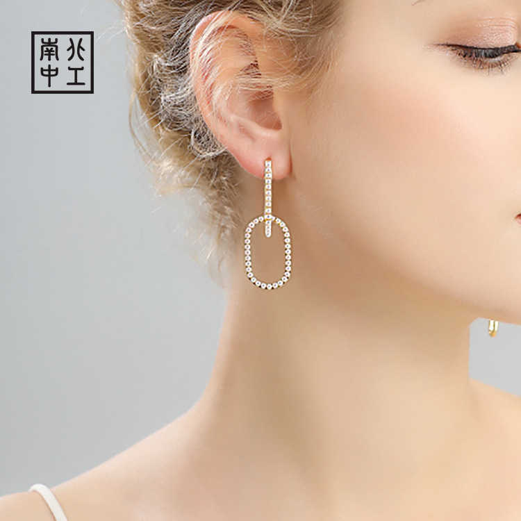 

Luoyang Jewelry Fashion niche elliptical pearl earrings for women's slim earrings earing
