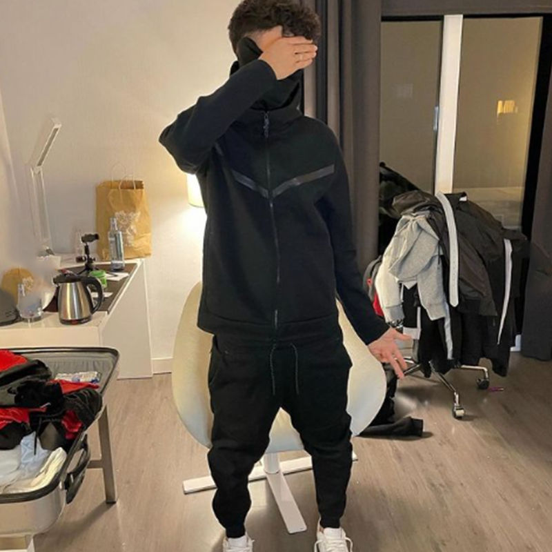 

Mens Tracksuits European and American Sports Suit Hoodie Fashion Leisure Sets Zipper Hoodies Trousers Two-piece Suit, Purple