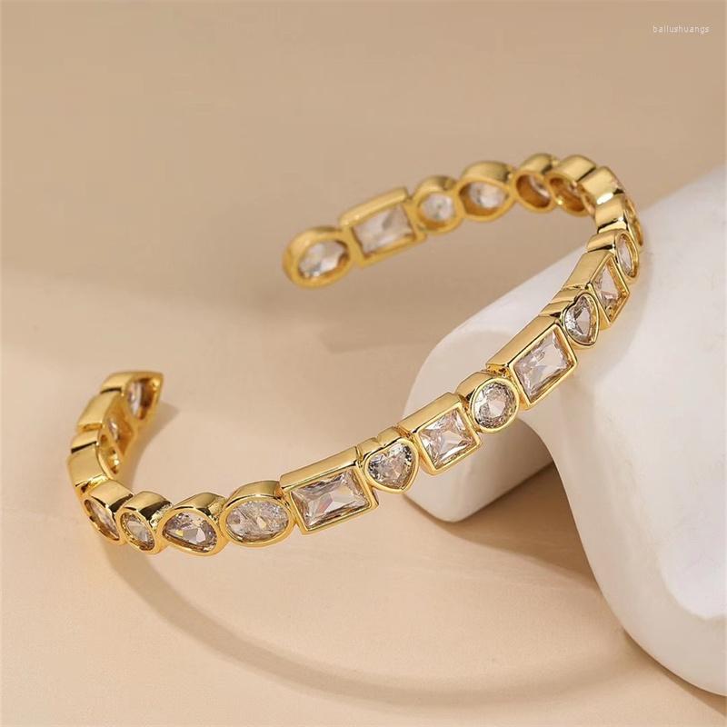 

Bangle 2023 Square CZ Heart Shaped Bracelet Iced Out Bling Cubic Zircona Men Women Hiphop Luxury Jewelry