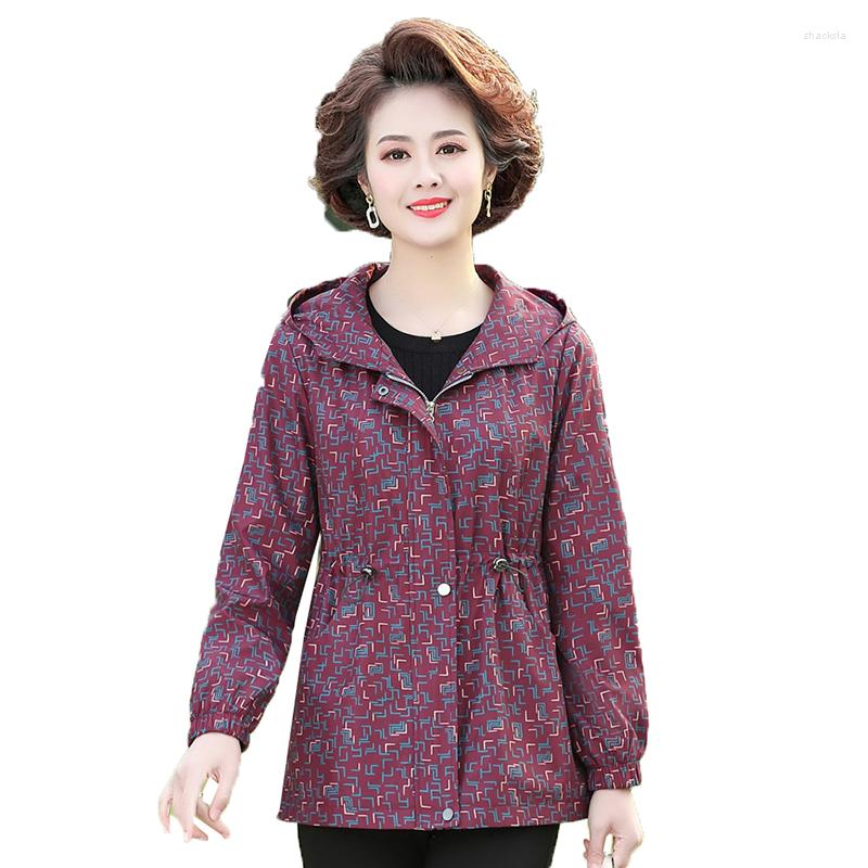 

Women's Jackets 2023 Spring Women's Outerwear Middle-Aged Elderly Mothers Hooded Coat Autumn Large Size Trench Female Tops 5XL, Purple