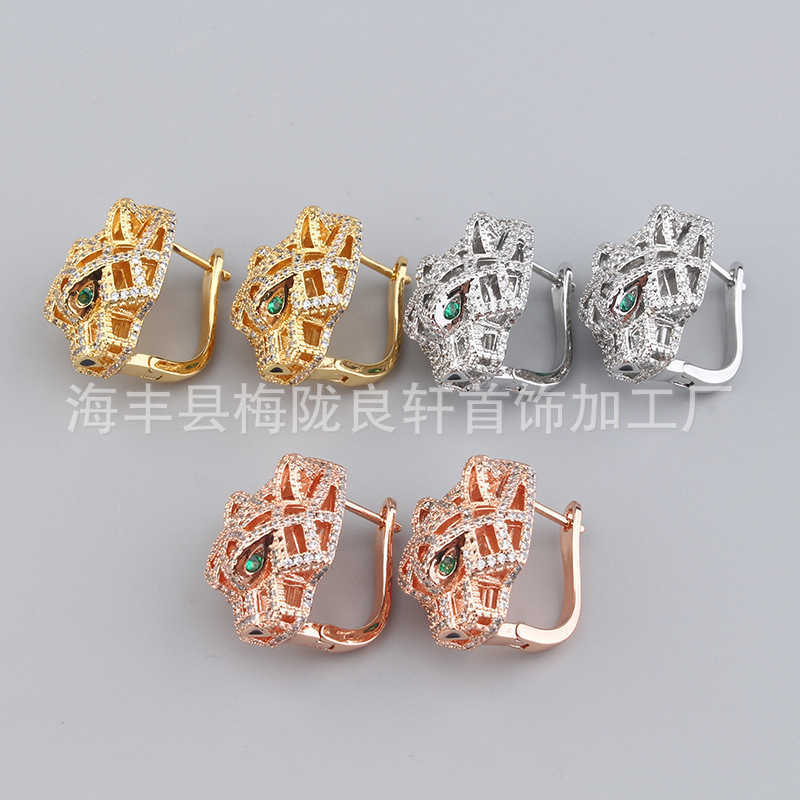 

New full diamond leopard head shaped earrings hollowed out leopard ear buckle copper plated micro inlaid women's temperament ear jewelry