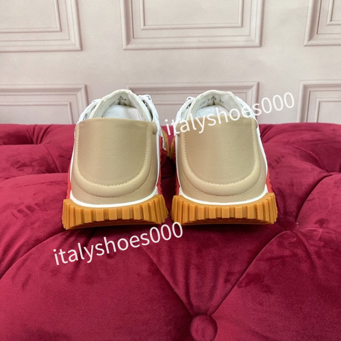 

Top Hot Luxury Designer Trainer Skate Shoes Fashion Sneakers Women Men Sports Shoe Casual Classic Sneaker Woman, 01