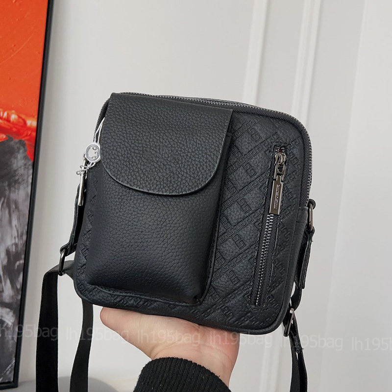 

Black Sling Bag Mens Bag Casual Cross-body Mens Chest Wallets Bags Cowhide Designer Leather Shoulder Mans Luxurys Designer