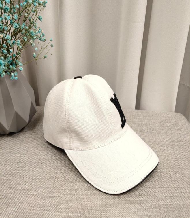 

Designer Ball Cap Top quality Popular Canvas Leisure Fashion Sun Hat for Outdoor Sport Men women Baseball Caps3093200, White