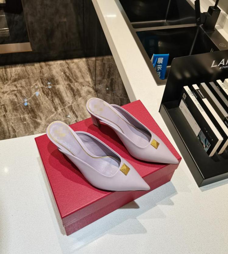 

2021 summer rivet head half slippers women toe flat bottom low heel outdoor leisure Womens shoes8522355, White