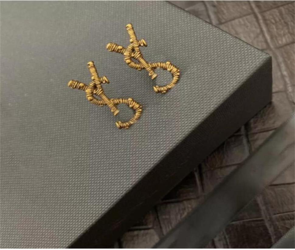

Fashion Gold Stud Earrings Pendant For Women S Earring Luxurys Designers Jewelry Handmade Earrings 925 Silver Needles High Quality3386482