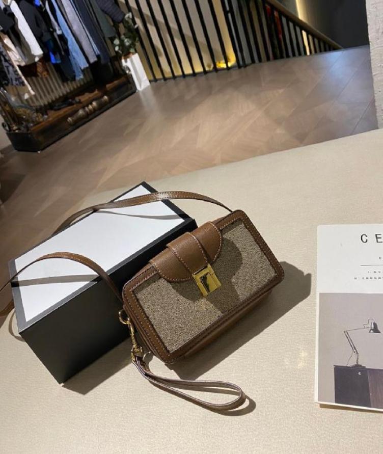 

21 New Fashion Diagonal Shoulder Bag Ladies Trendy Canvas Handbag Designer Premium Texture Coin Bag WF21020527437442, Brown