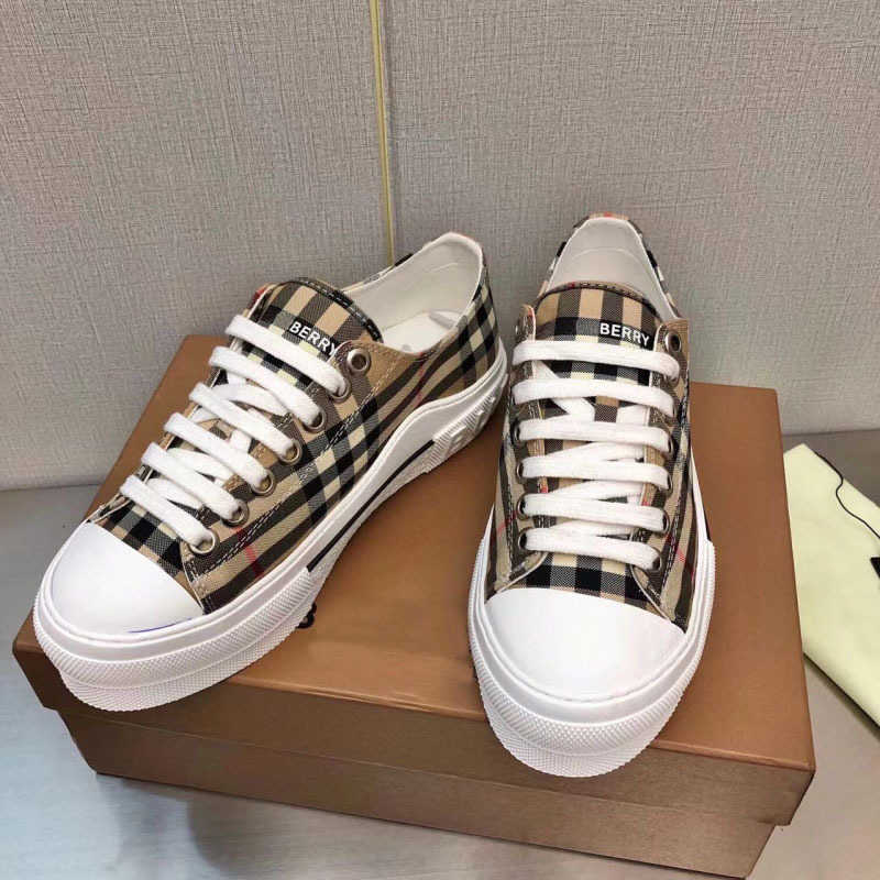 

Designer Shoes Canvas Shoes 2023 Summer New Pattern Contrast Color Lace up Casual Sports Flat Bottom Canvas Board Shoes, Black and white