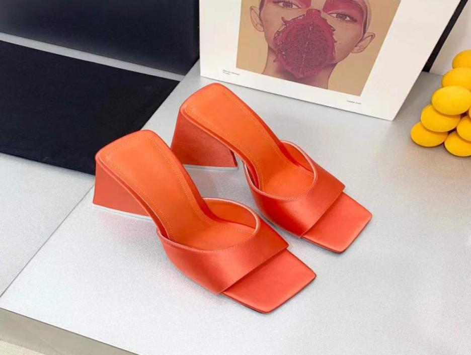 

Luxury Designer silk square head women039s slippers thick heels comfortable fashion summer shoes 10cm sandals high heels origin7699660, White