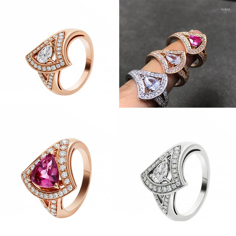

Cluster Rings 2023 High Quality Skirt Main Stone Ring Fashion Beautiful Women Wedding Engagement Jewelry Accessories Wholesale