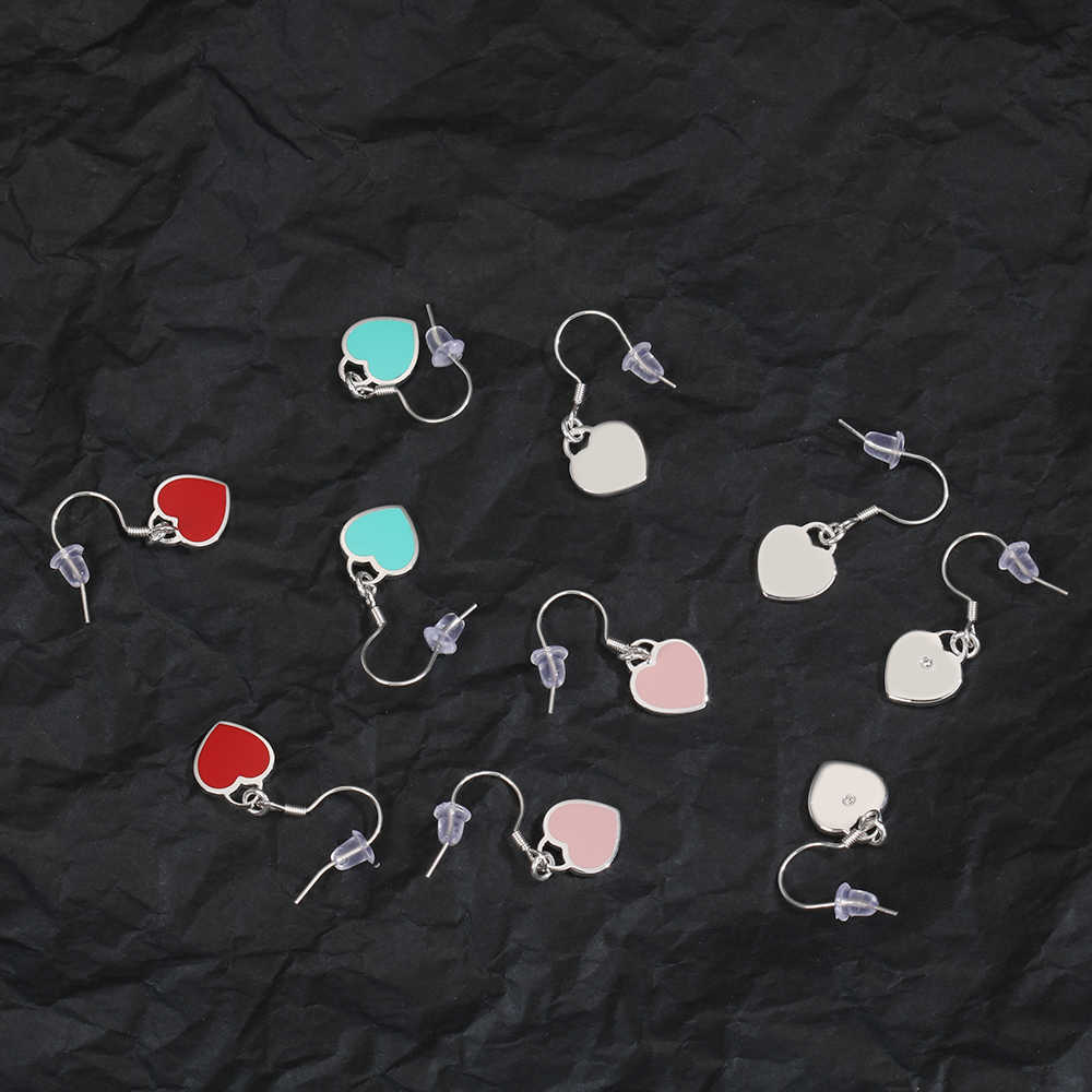 

Pendant Necklaces heartshaped enamel earrings light luxury jewelry new women's holiday gift free delivery AA230526