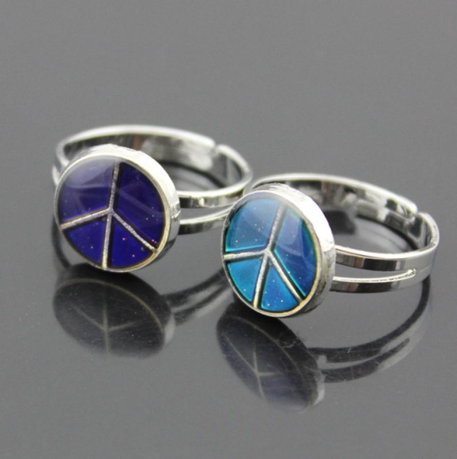 

Whole 50pcsLOT Amazing Color Changing Emotion Temperature Changeable Peace Sign Mood Rings for men women039s Gifts MR803130247