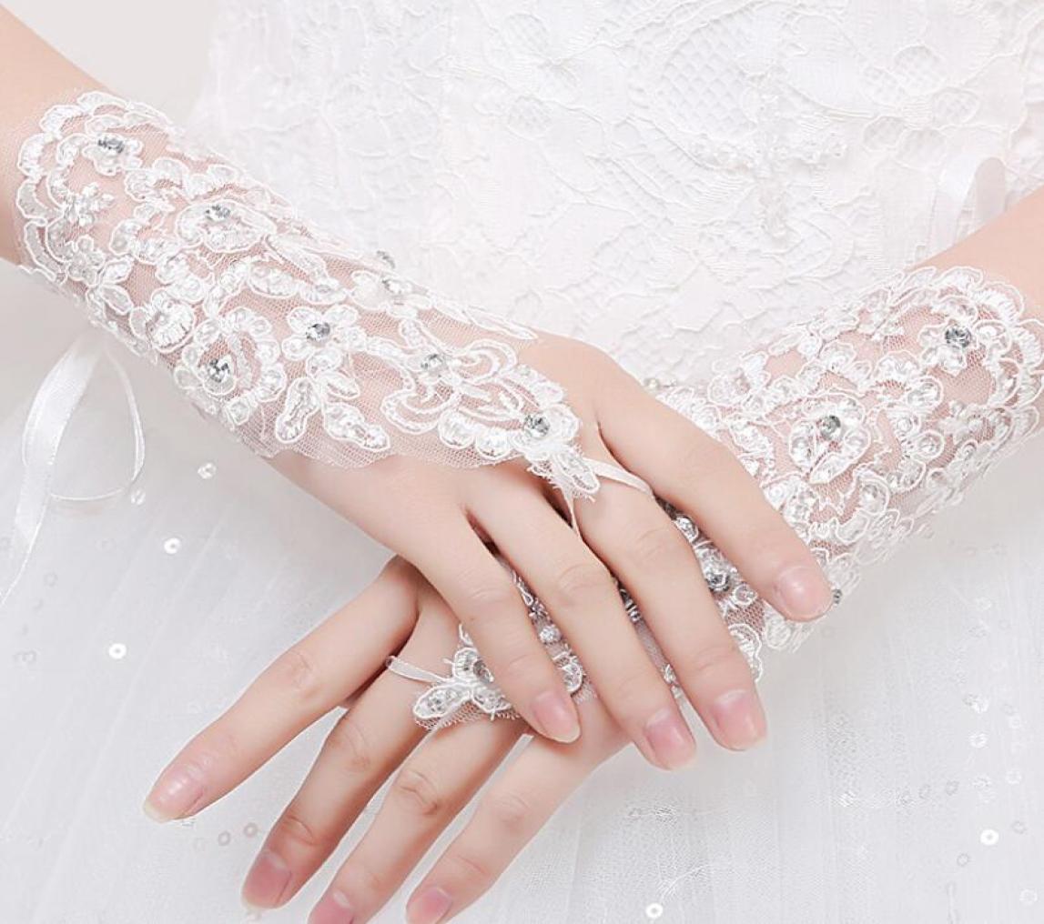 

New Arrival Cheap In Stock Lace Appliques Beads Fingerless Wrist Length With Ribbon Bridal Gloves Wedding Accessories HT1132869657, White