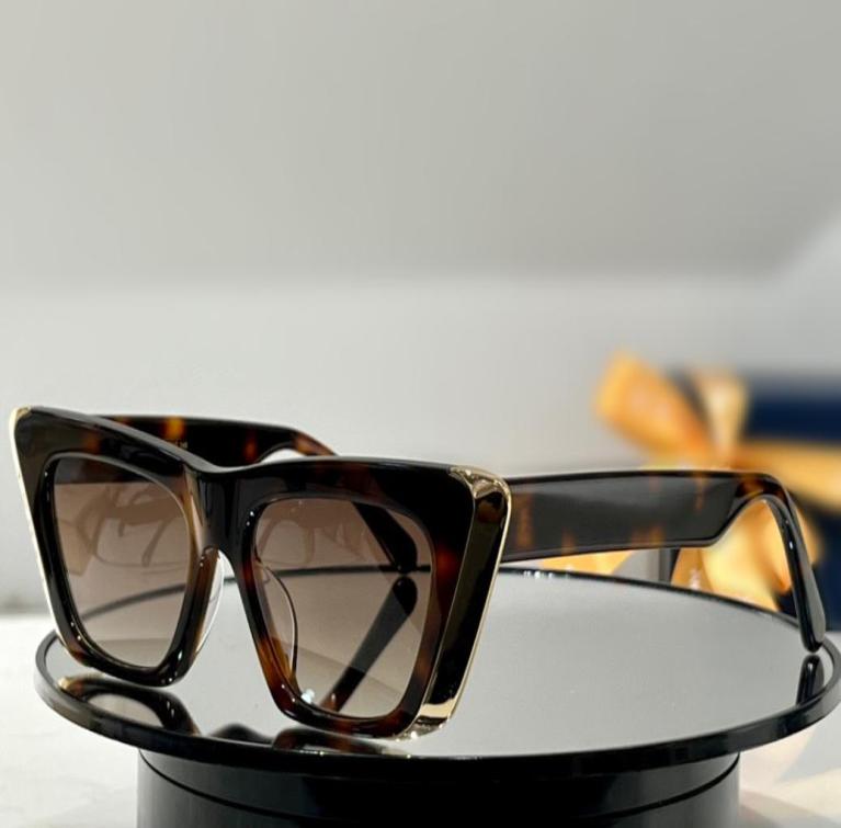 

Sunglasses For Women Men Summer 1658 Cat Eye Style AntiUltraviolet Retro Plate Full Frame Glasses Random Box7707501