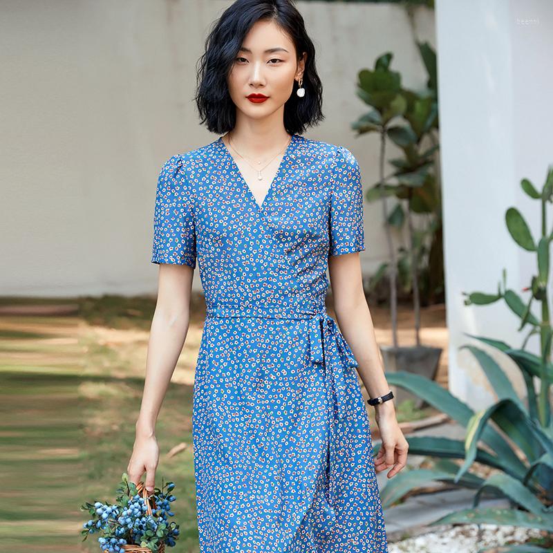 

Casual Dresses High Quality Silk Dress Women Printed Irregular Ruffles Short Sleeve V Neck A Fashion, Picture shown