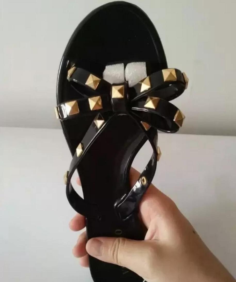 

New 2022 Woman Summer Sandals Rivets big bowknot Flip Flops Beach Sandalias Femininas Flat Jelly Designer Sandals6023983, Khaki
