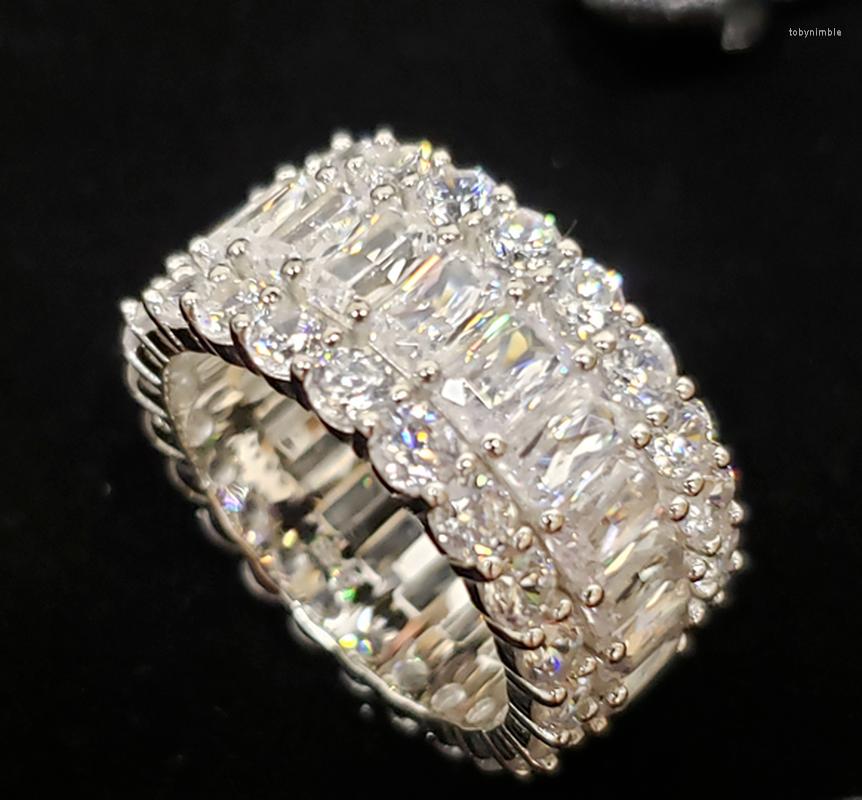 

Cluster Rings Luxury Eternity Full Lab Diamond Ring 925 Sterling Silver Bijou Engagement Wedding Band For Women Men Charm Jewelry Gift